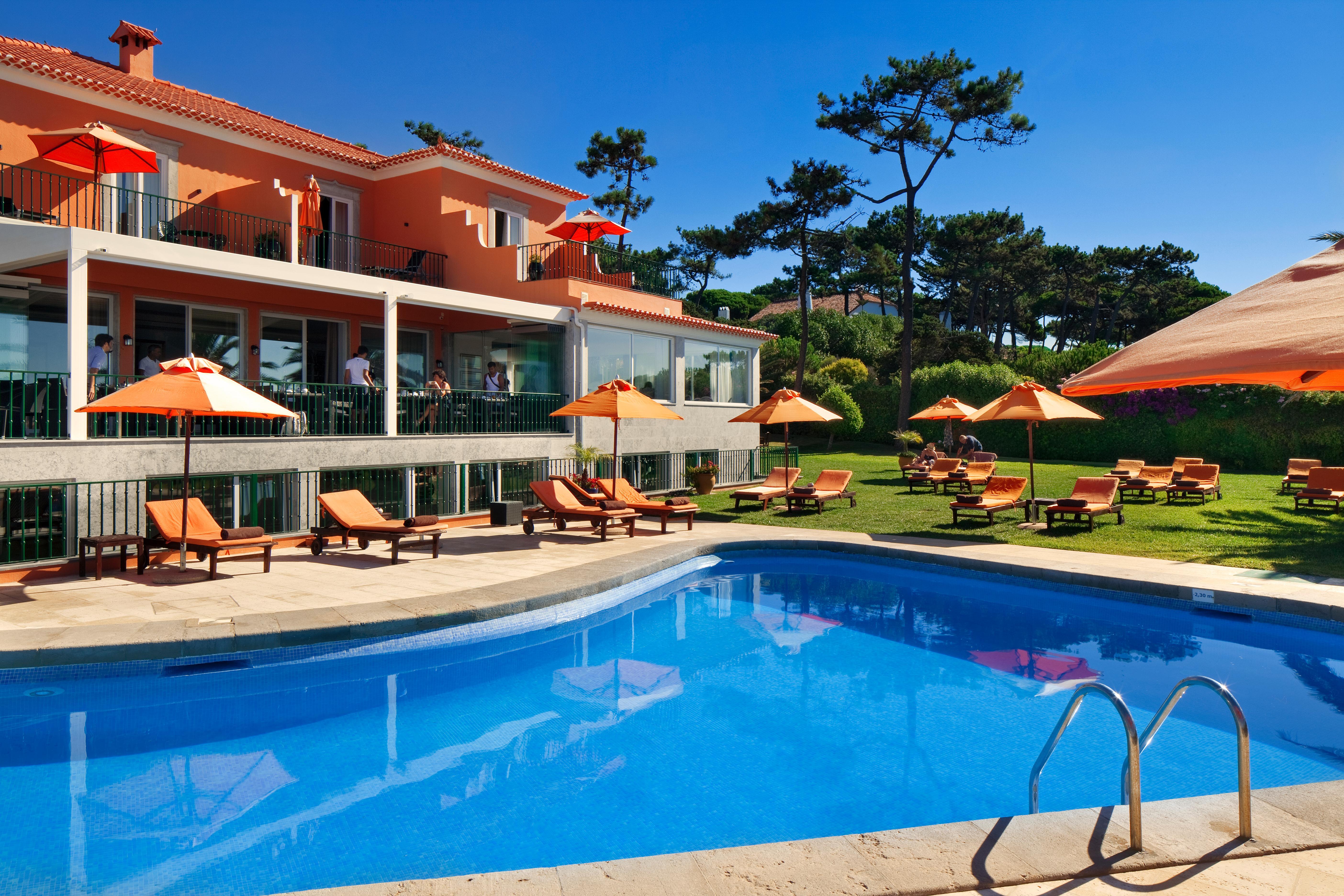 Longevity Senses - Cascais Boutique Hotel - Adults Only Exteriér fotografie The swimming pool at the Hotel do Canal
